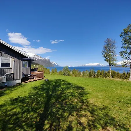 House In The Heart Of The Lyngen Alps With View * Lyngseidet