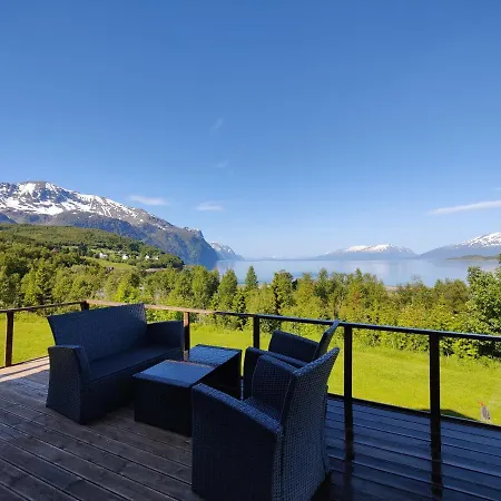 House In The Heart Of The Lyngen Alps With View Lyngseidet