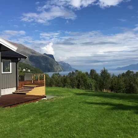 House In The Heart Of The Lyngen Alps With View בית נופש *