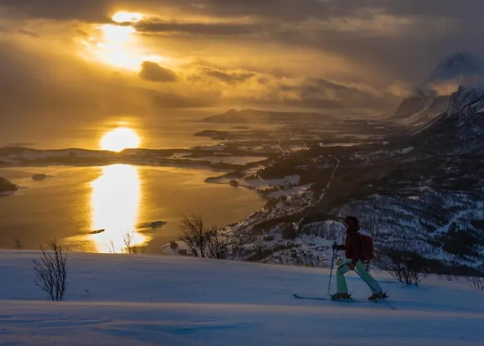 House In The Heart Of The Lyngen Alps With View Lyngseidet