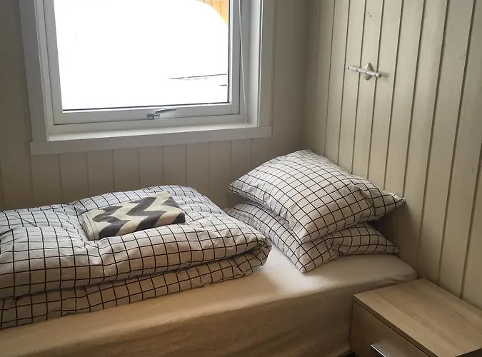 בית נופש House In The Heart Of The Lyngen Alps With View *