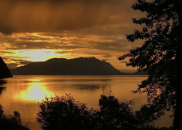 House In The Heart Of The Lyngen Alps With View
