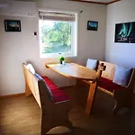House In The Heart Of The Lyngen Alps With View בית נופש Lyngseidet