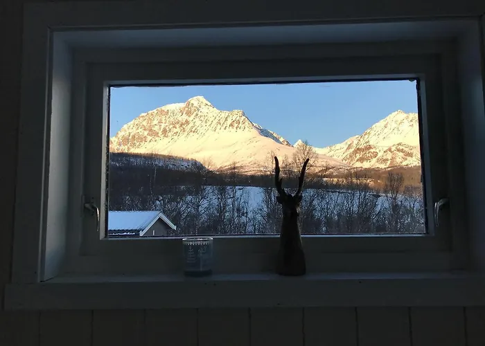 House In The Heart Of The Lyngen Alps With View Prázdninový dům Lyngseidet